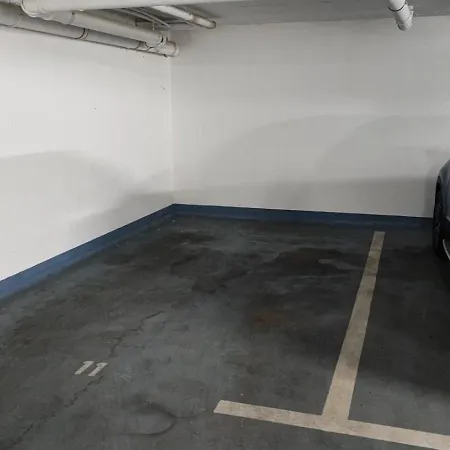 Filinhome Stefanovica 8 דירה