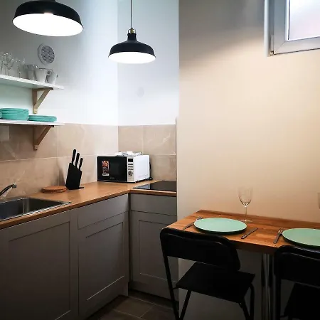 Filinhome Stefanovica 8 Novi Sad