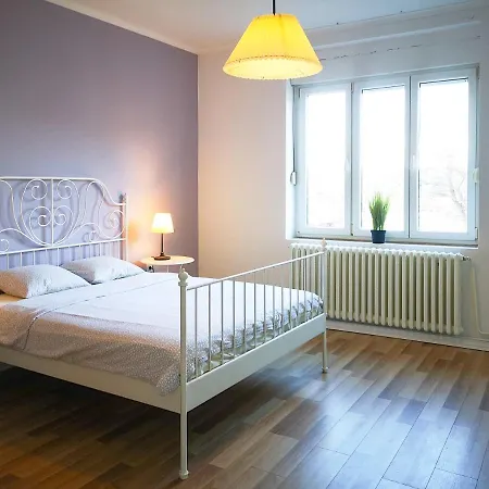 Filinhome Stefanovica 8 * Novi Sad